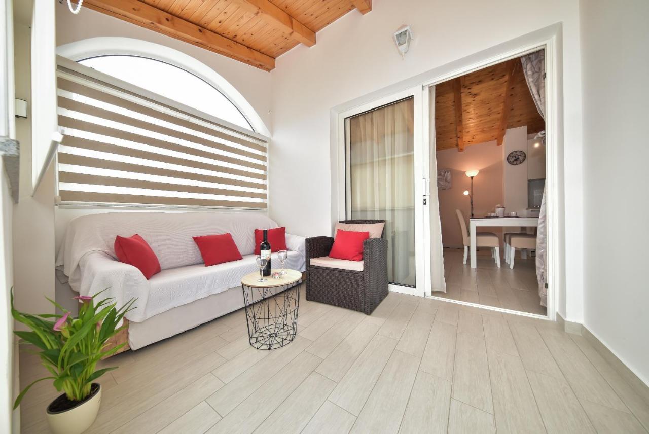 Apartment Irena Posedarje Extérieur photo