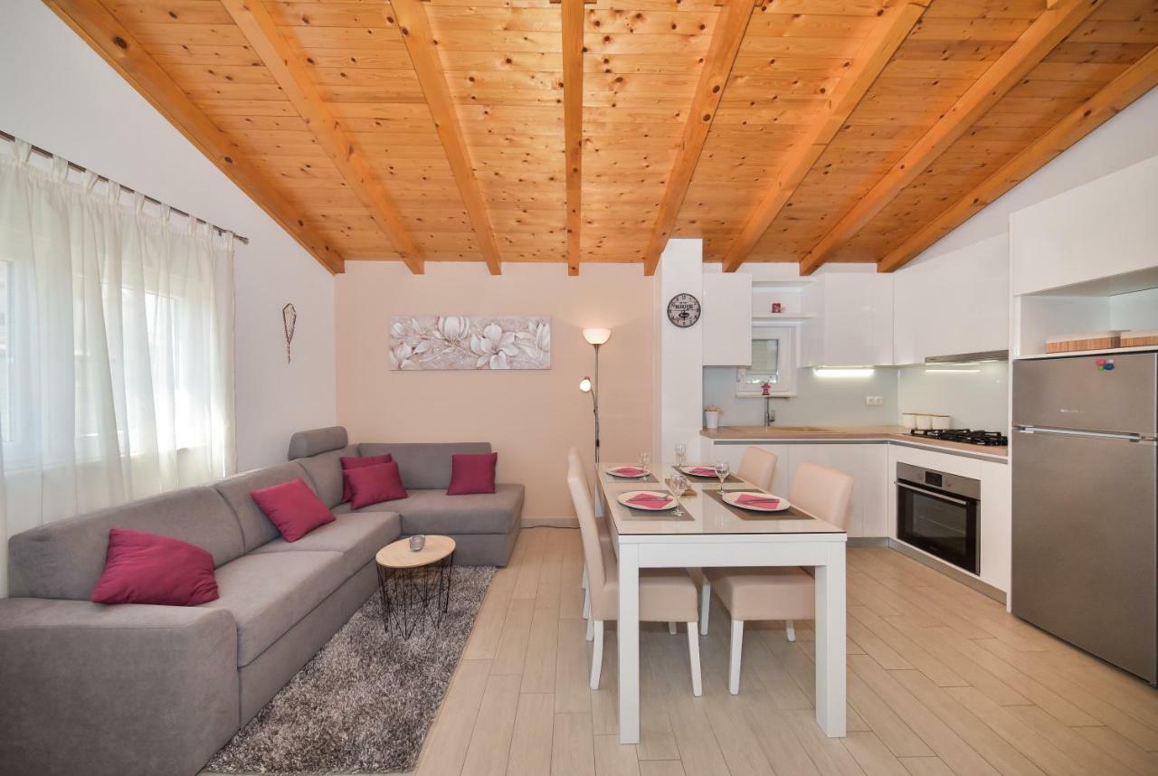 Apartment Irena Posedarje Extérieur photo